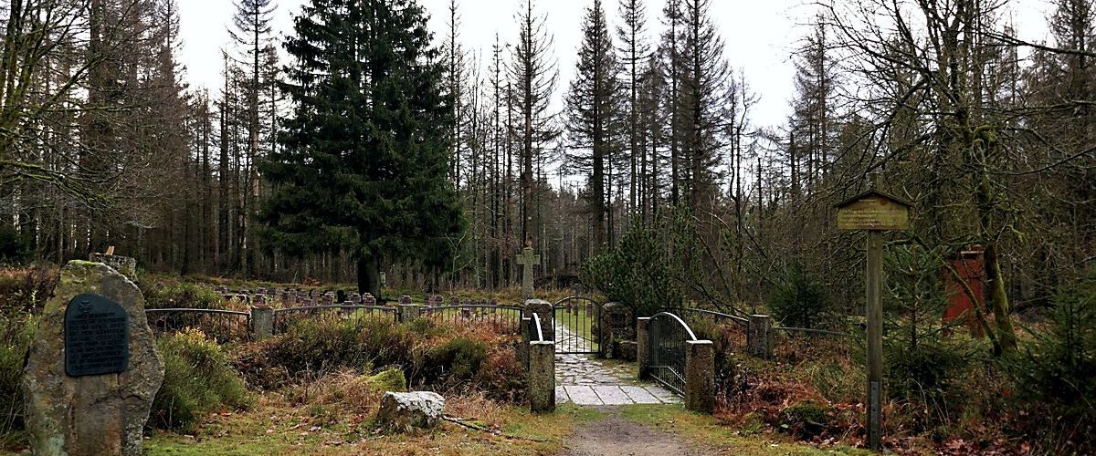 Gedenken und Kranzniederlegung auf der Kriegsgräberstätte Oderbrück
